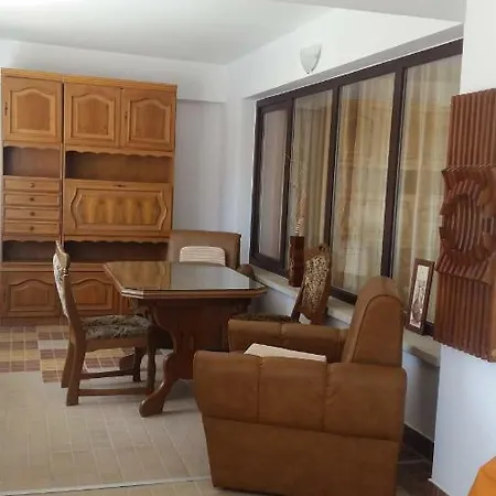 Vila Nely Pensión